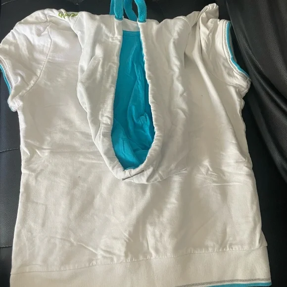 Ecko red hoodie with short sleeve - Picture 2 of 4